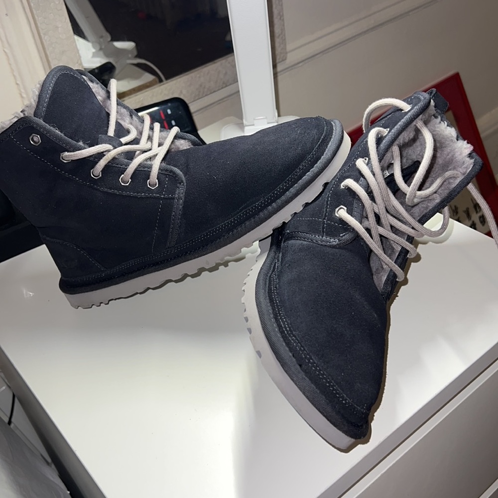 Pretty Good Condition Only Worn A Few Times - image 6